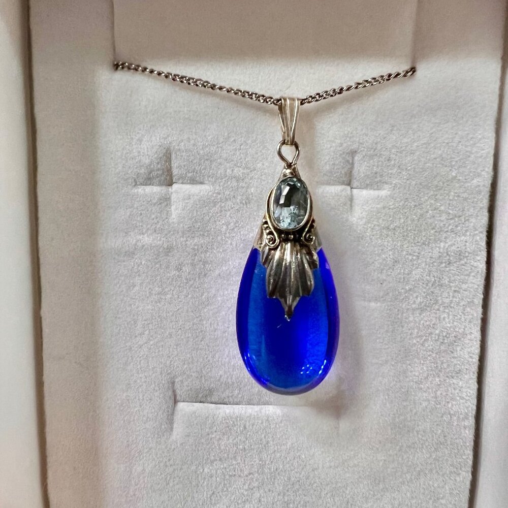 VTG ITALY Ornate Sterling Silver Blue Glass Blue Topaz Teardrop Vintage Pendant